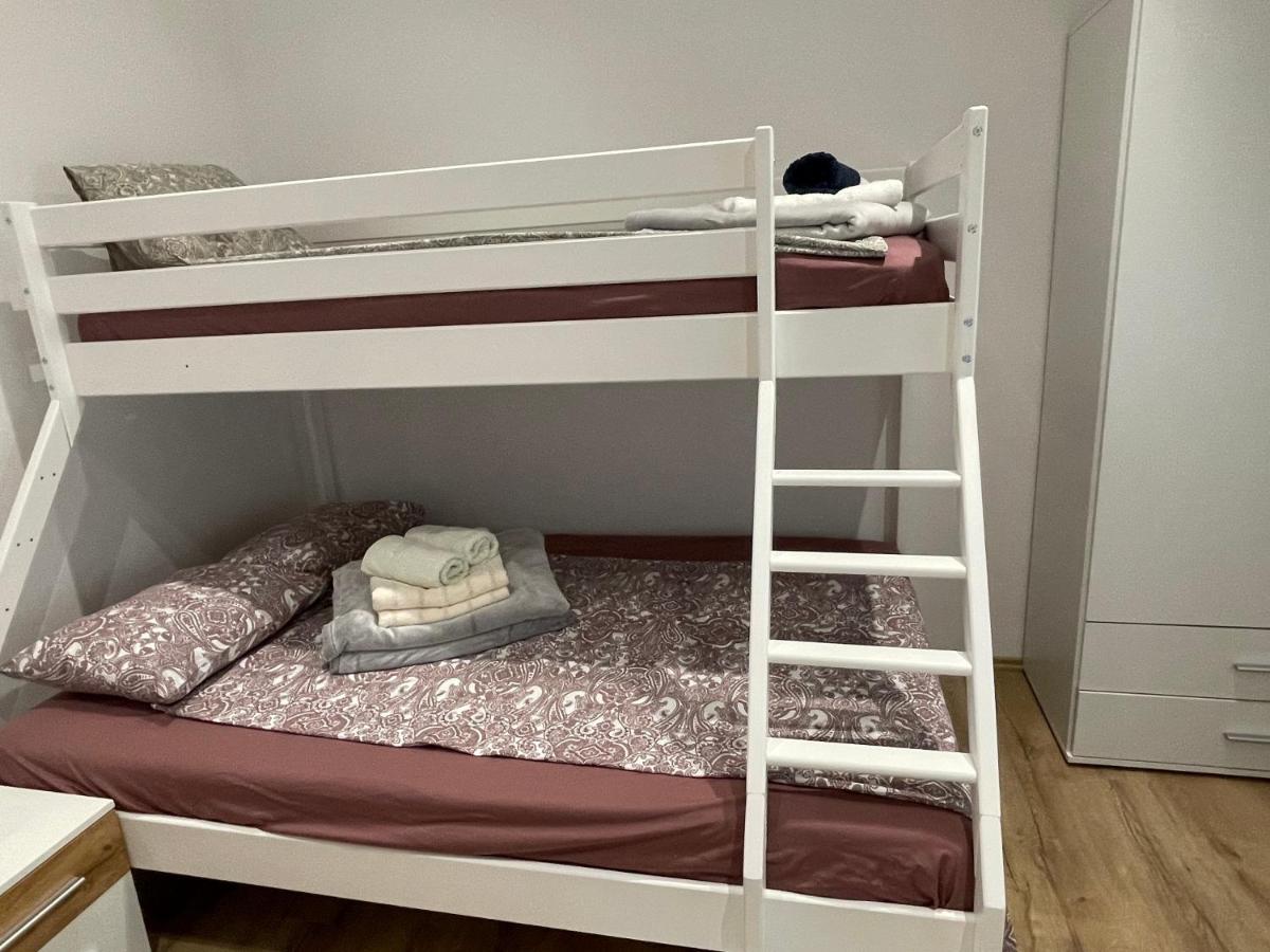 Apartmaji Meduza 2 Izola Buitenkant foto