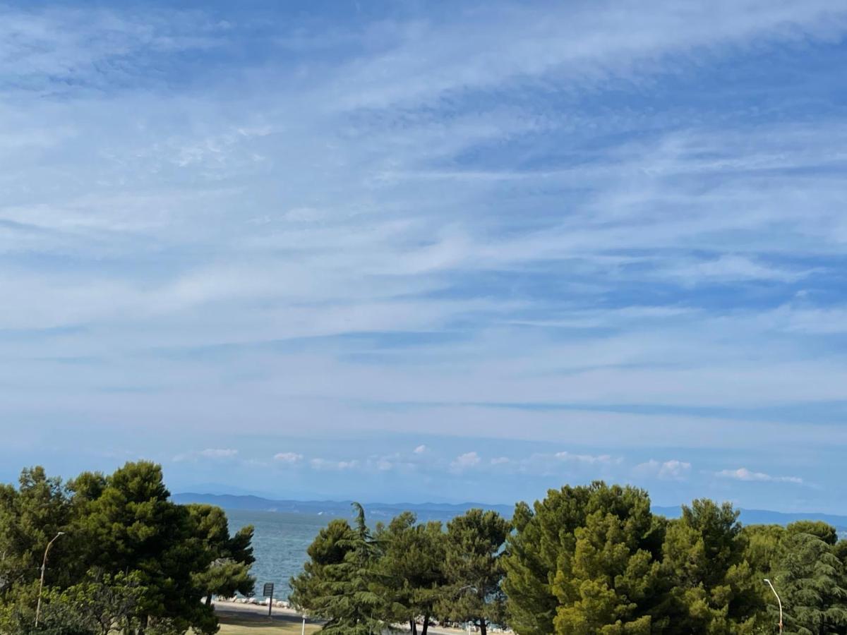 Apartmaji Meduza 2 Appartement Izola Buitenkant foto