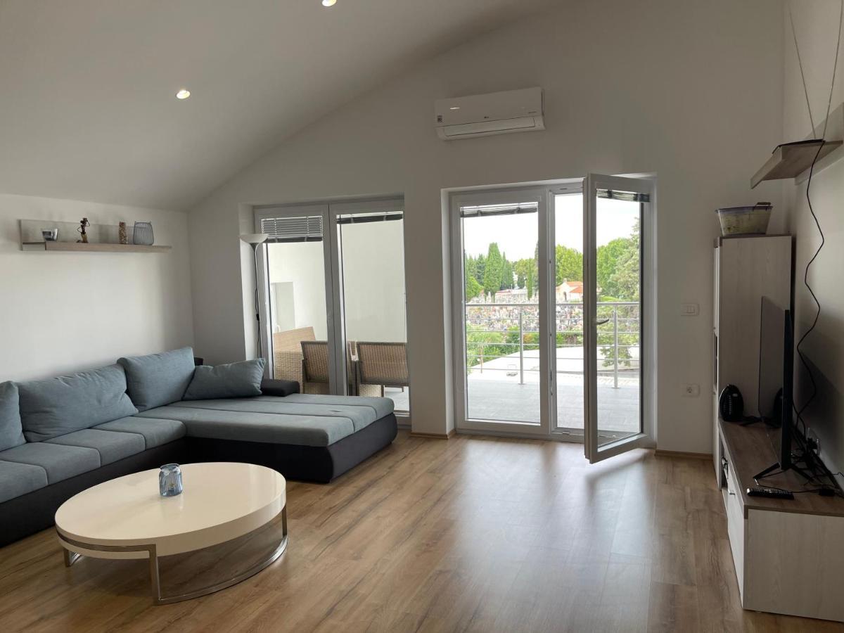 Apartmaji Meduza 2 Izola Buitenkant foto