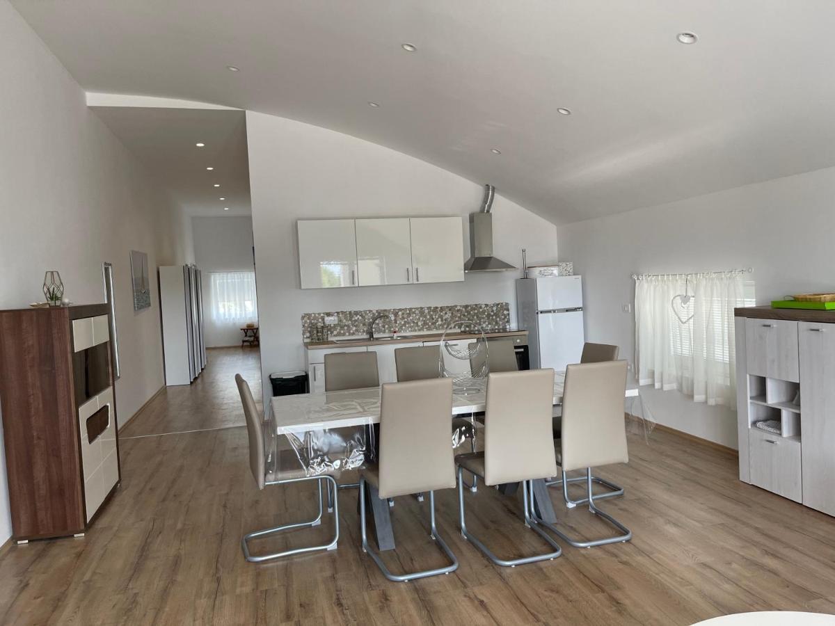 Apartmaji Meduza 2 Appartement Izola Buitenkant foto