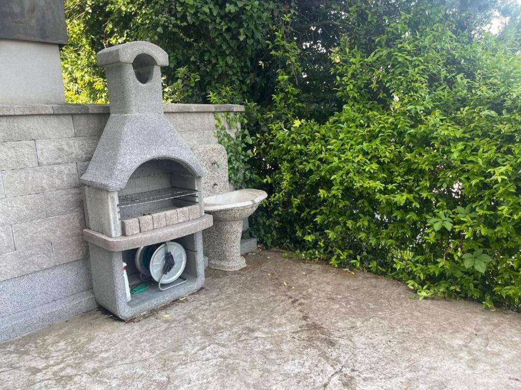 Apartmaji Meduza 2 Appartement Izola Buitenkant foto
