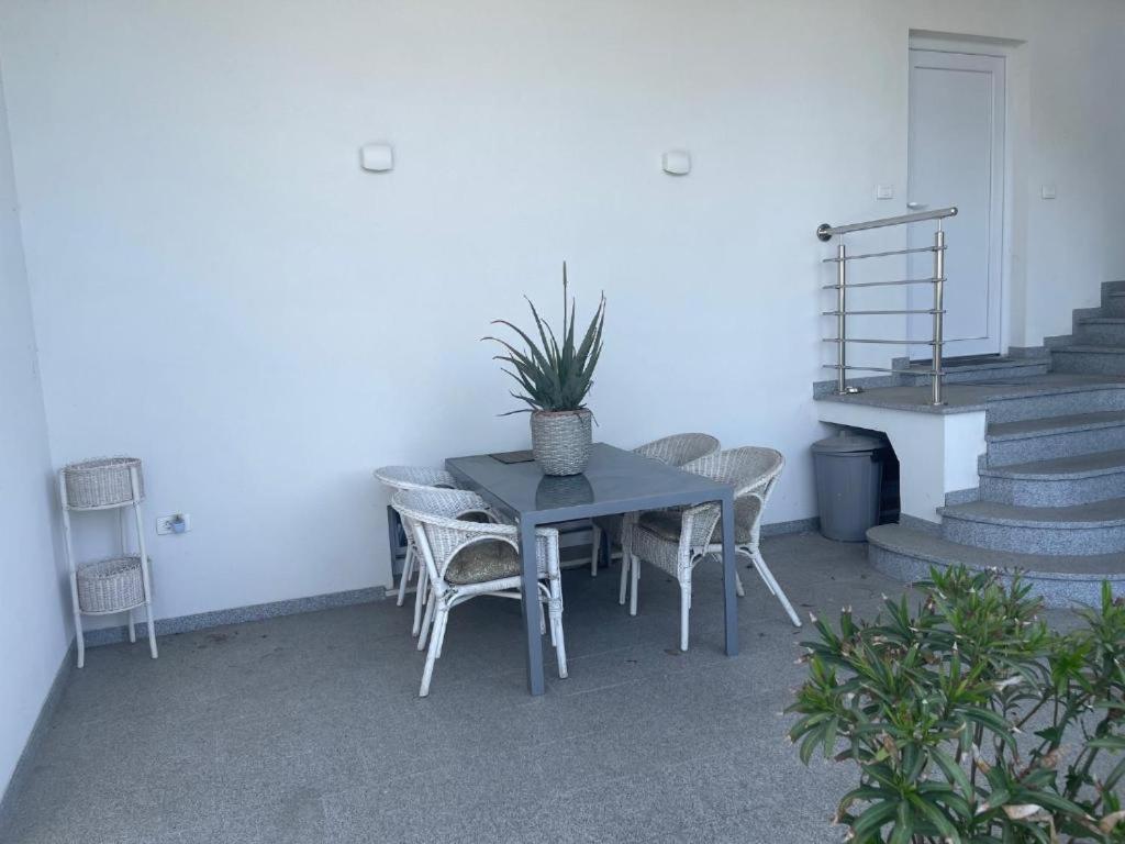 Apartmaji Meduza 2 Appartement Izola Buitenkant foto
