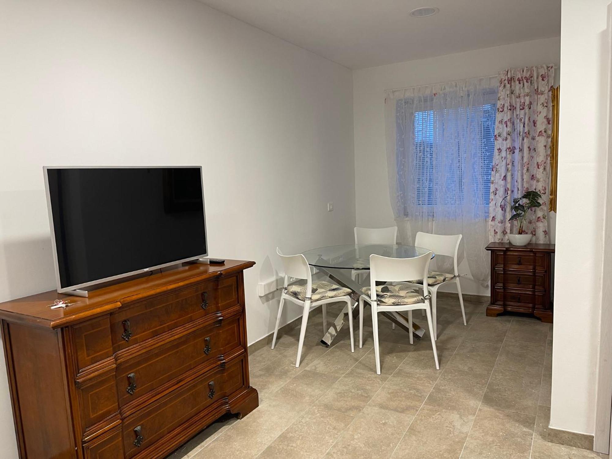 Apartmaji Meduza 2 Appartement Izola Buitenkant foto